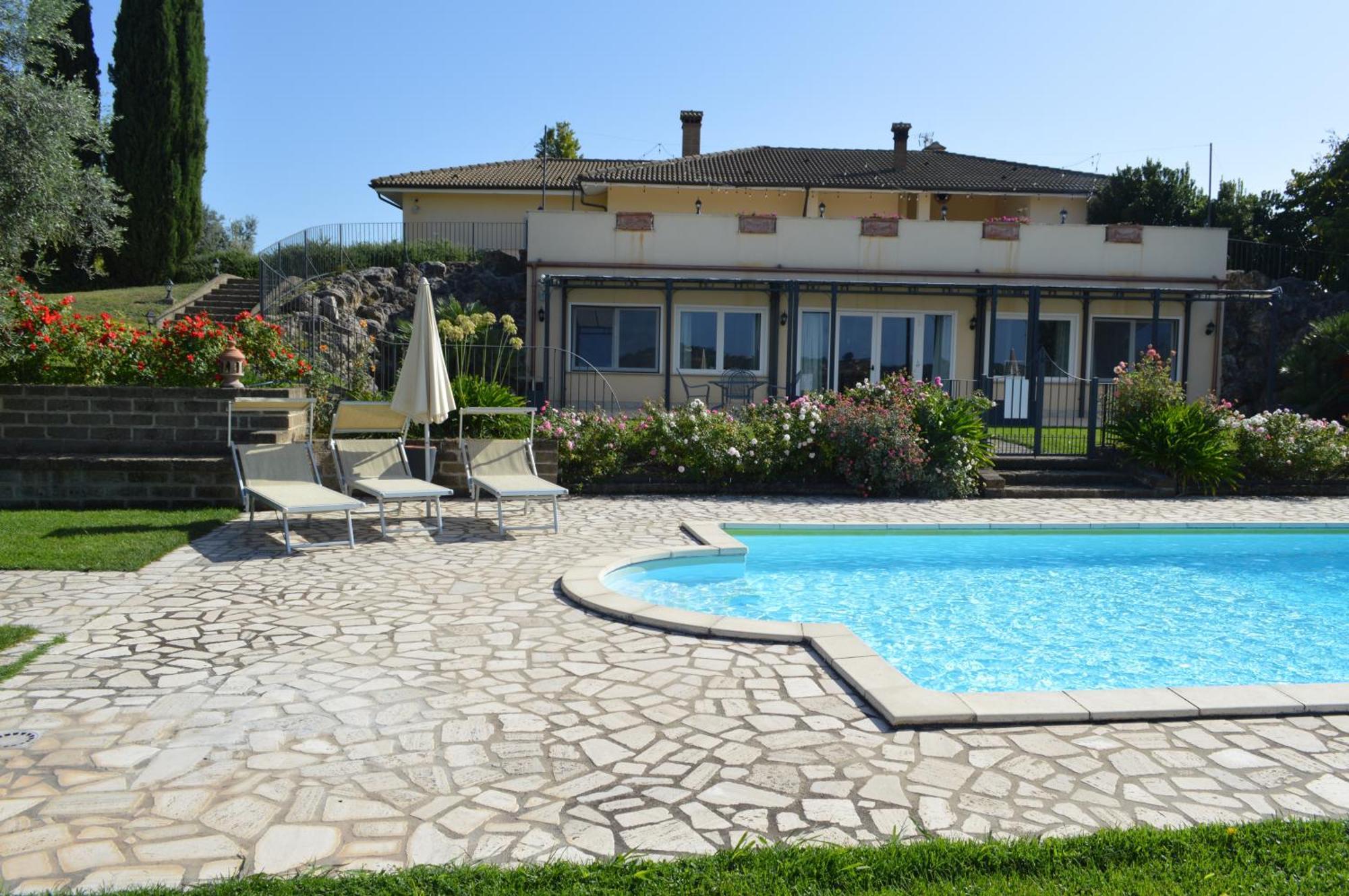 Villa Collebelvedere - Near Rome With Home Restaurant Fara in Sabina Экстерьер фото